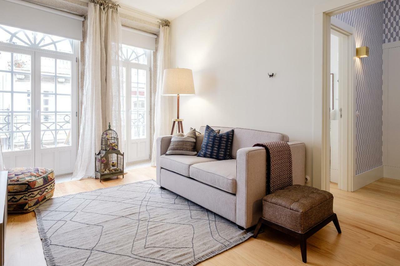 Boutique Rentals-Flores Plaza In City Historical Center Porto Buitenkant foto