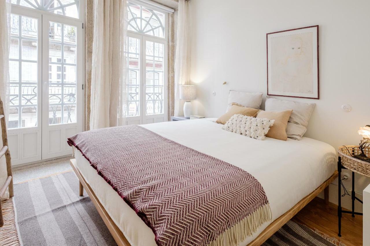 Boutique Rentals-Flores Plaza In City Historical Center Porto Buitenkant foto