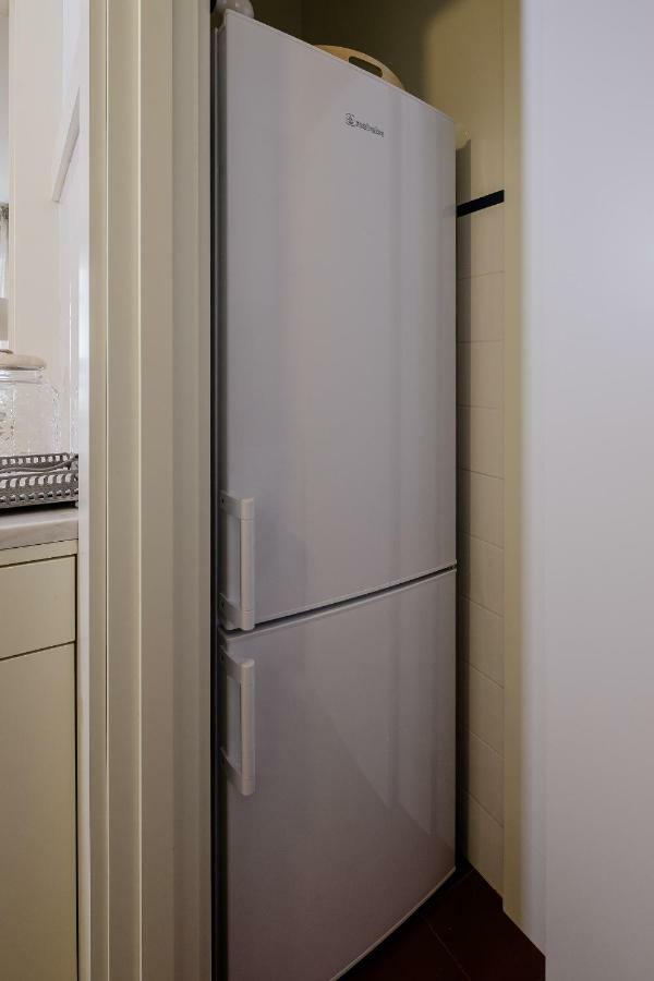 Boutique Rentals-Flores Plaza In City Historical Center Porto Buitenkant foto